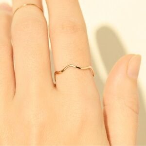 Catbird Ribbon Ring